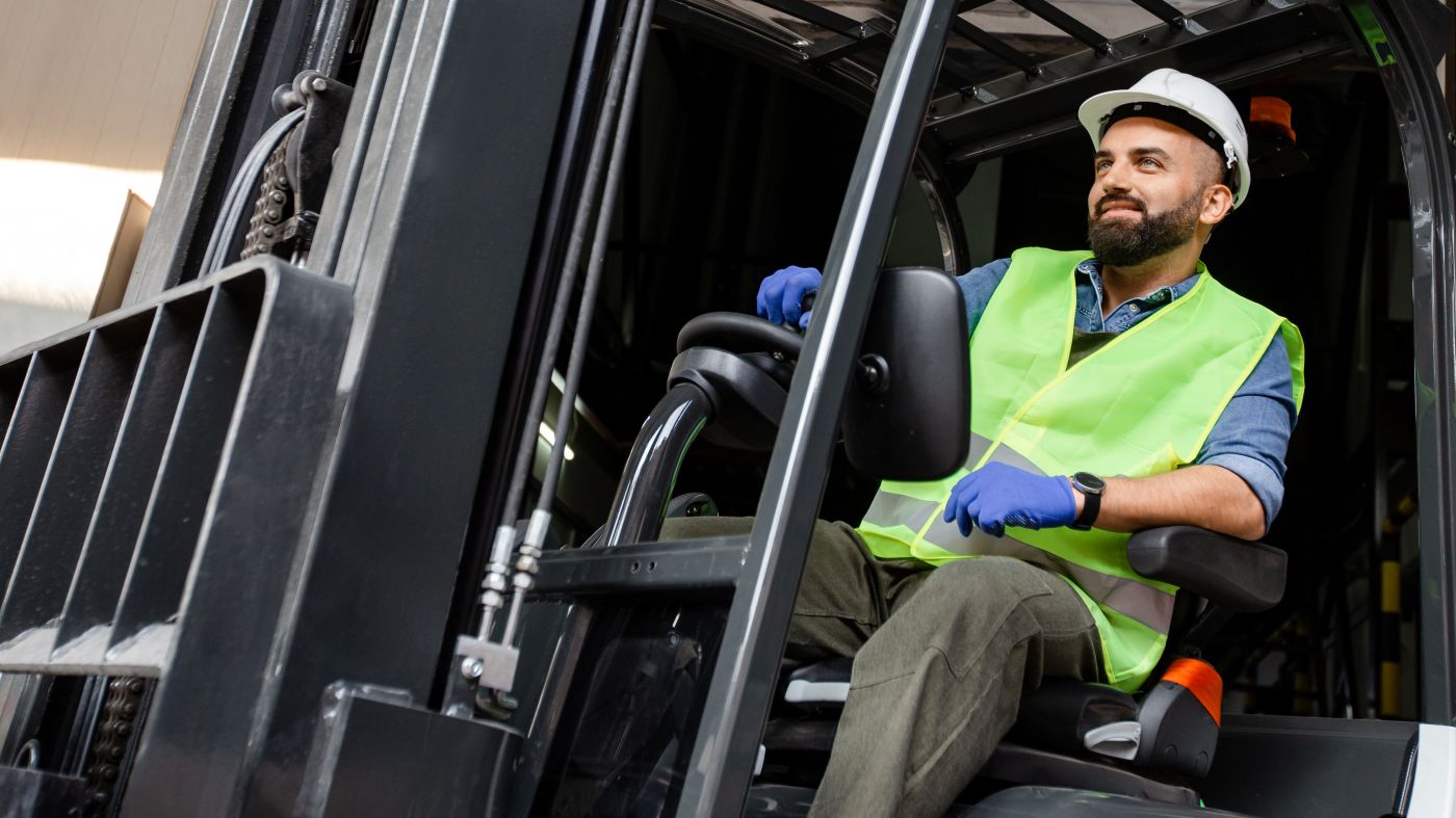 Archive post: Warehouse logistics worker