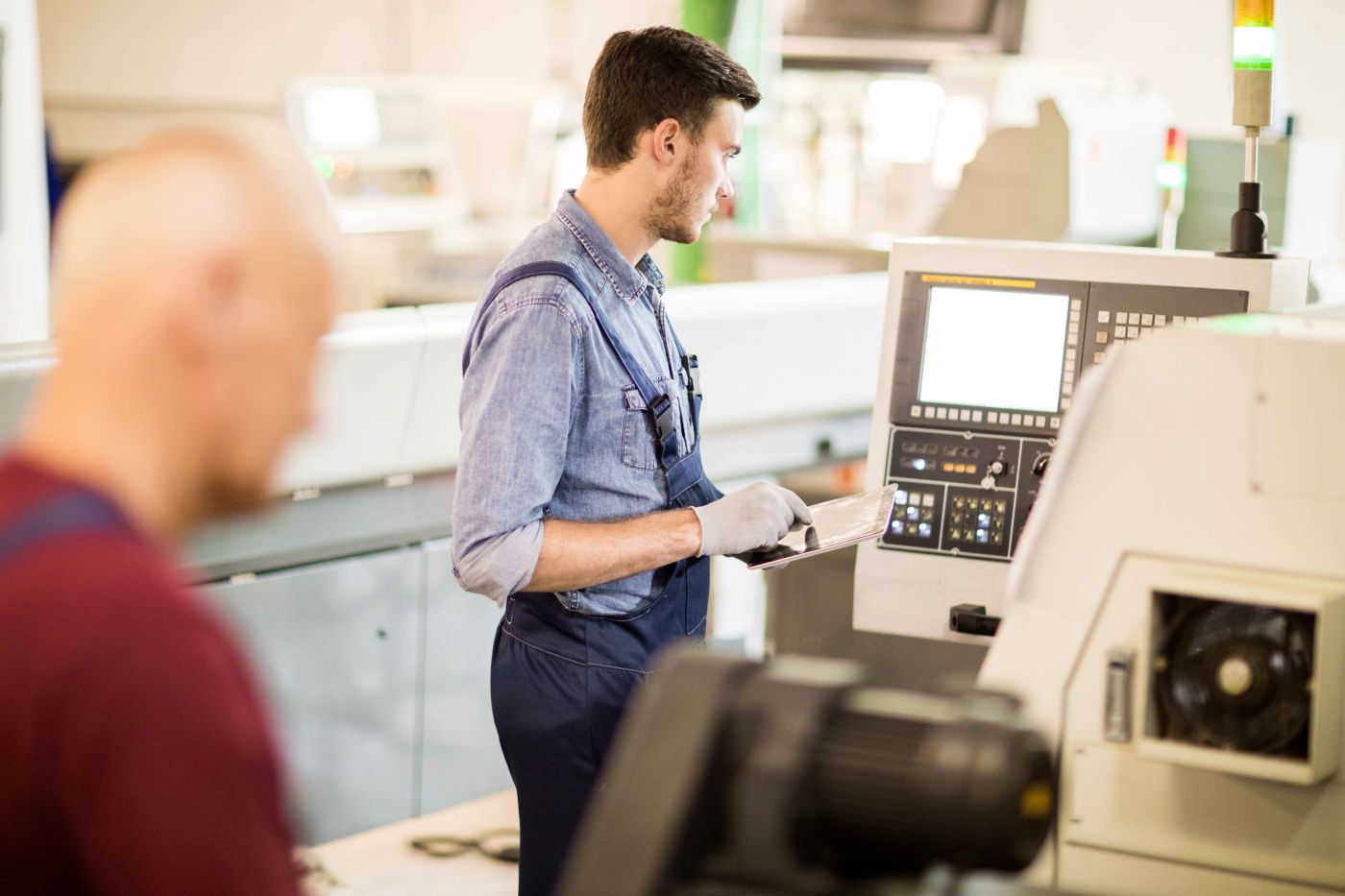 Job offer: Experienced CNC machine operator