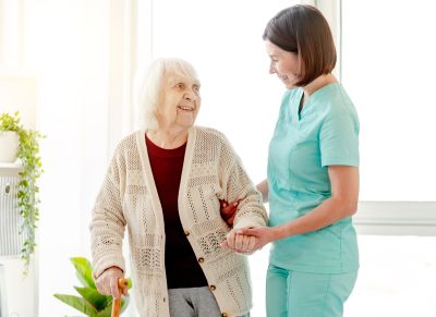 Oferta pracy: Opieka 24/7 dla seniorki – praca Poznań